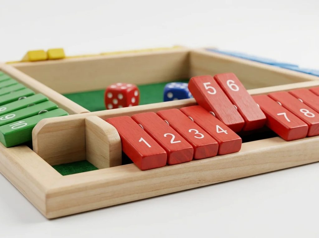 number flip dice box: a family game that makes math practice addictive-vindstier